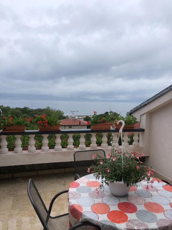 Apartment Bojana Novi Vinodolski Bagian luar foto