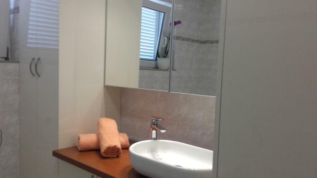 Apartment Bojana Novi Vinodolski Bagian luar foto
